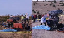 Devrilen traktörün altında kalan sürücü öldü, oğlu sinir krizi geçirdi