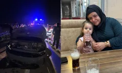 Yolun karşısına geçerken otomobil çarptı: Anne ve kızı hayatını kaybetti