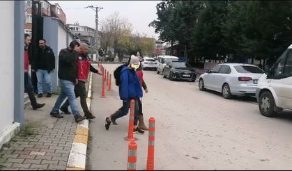 Aranan 34 şahıstan 17'si tutuklandı