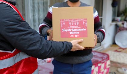Aydın Efeler'de 7 bin 500 aileye Ramazan desteği