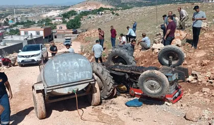 Korkunç kaza! Devrilen traktörün altında kaldı