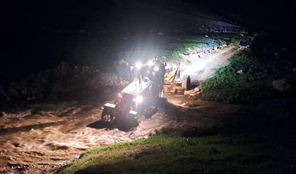 Pancar toplarken mahsur kaldılar: 20 kişi saatler sonra kurtarıldı!