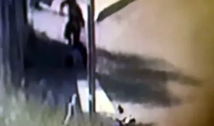 Sokak ortasında kan döktü: Eşini takip etti...Buluştuğu kişiyi bıçakladı...
