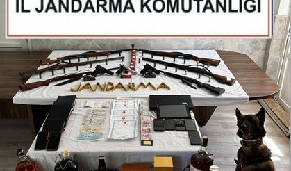 Tefecilik operasyonu: Silahlar, senetler ve yüklü miktarda nakit ele geçirildi