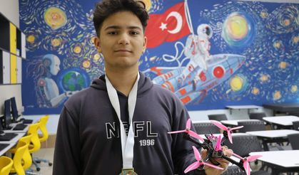 Lise öğrencisi sıfırdan yaptığı dronla uluslararası yarışmada şampiyon oldu