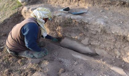 Blaundos Antik Kenti’nde 1800 yıllık heykel keşfi