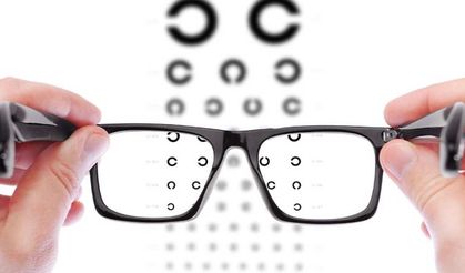 Önlem alınmayan presbiyopi, görme kaybına neden oluyor