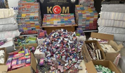 Bir araçtan on binlerce kaçak sigara çıktı: 1 kişi tutuklandı