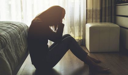 Uzmanından önemli açıklamalar: Geçici mutsuzluk mu, depresyon mu?