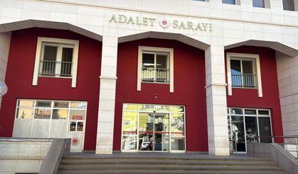 Felsefe öğretmeni Atatürk’e hakaret iddiasıyla tutuklandı