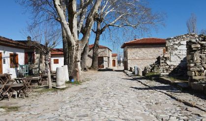 Stratonikeia Antik Kenti’nde restore edilen dükkanlarda geleneksel meslekler yeniden hayat bulacak