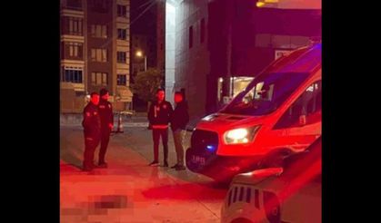 Akaryakıt istasyonunda bıçaklı kavga: 1 ölü, 2 yaralı