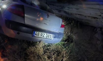 Feci kaza: Yol kenarında yürüyen 3 kadına otomobil çarptı, 1 kişi hayatını kaybetti