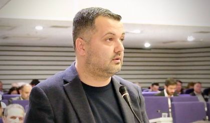 AK Partili Oygur: Buca Belediyesi'nde borcun yarısı gösteriliyor