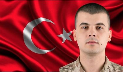 İzmir’de görev sırasında hayatını kaybeden 20 yaşındaki asker toprağa verildi