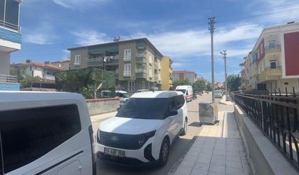 Aile tartışması kabusa döndü: 19 yaşındaki genç kadın ailesini rehin aldı!