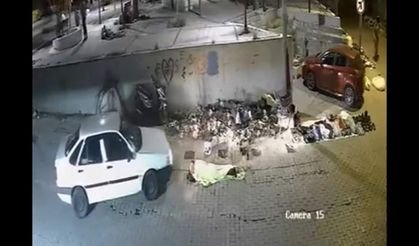 İzmir'de kaldırımda uyuyan adamın üzerinden otomobil geçti