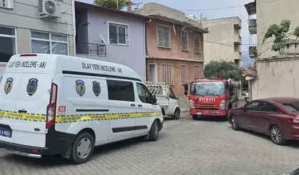 Metruk evde kaçak kazı baskını: 3 kişi suçüstü yakalandı