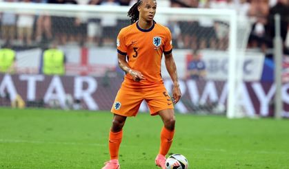 Fenerbahçe'den savunmaya dünya yıldızı takviyesi! Nathan Ake ile resmi imzalar atıldı