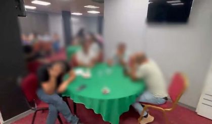 Düğün salonu görünümlü kumarhaneye baskın: 55 kişiye rekor ceza!