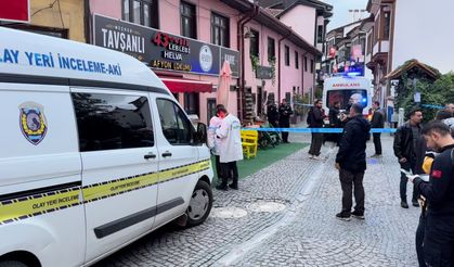 Hediyelik eşya dükkanında korkunç olay: 2 çocuk annesi bıçaklanarak öldürüldü
