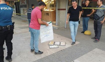 Kuyumcuya silahlı soygun girişimi: 2 kişi yaralandı