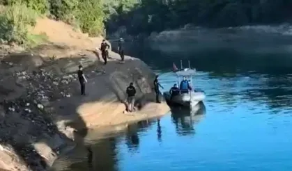 Balık tutarken göle düşen genç hayatını kaybetti