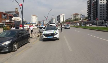 Feci kaza: Yolun karşısına geçerken otomobilin çarptığı yaşlı adam öldü