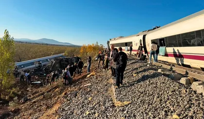 İspanya'da hızlı trenler çarpıştı: 46 ölü, 150 yaralı