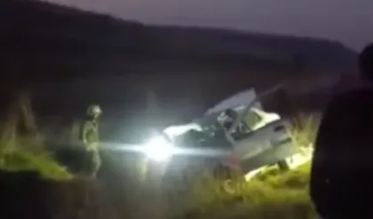 Facia gibi kaza: İki otomobilin çarpıştığı kazada 3 kişi öldü, 4 kişi yaralandı