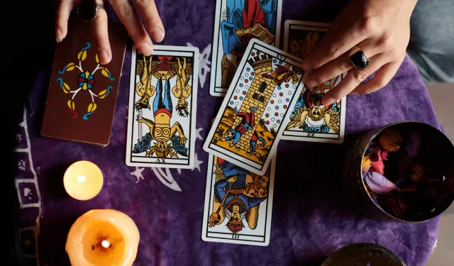 12 Ağustos 2025 Tarot Falı: 12 Ağustos 2025 Günlük Tarot Falına Göre Aşk, Sağlık, Para, İş?