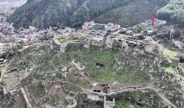 Fethiye Kalesi’nde 2 Bin 600 Yıllık Buluntular Gün Yüzüne Çıktı