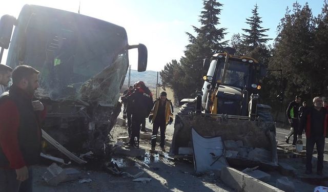 Nevşehir'de korkunç kaza: 5'i turist 7 kişi yaralandı!