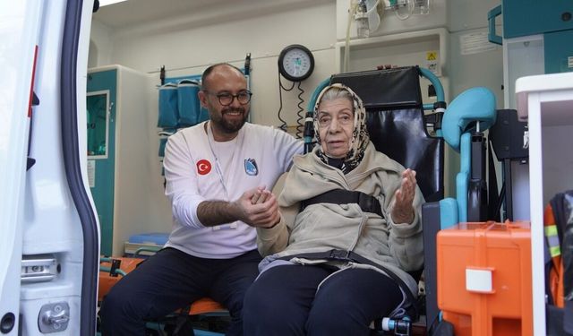 Yunusemre Belediyesi, Hasta Nakil Ambulansı hizmetiyle hayatı kolaylaştırıyor