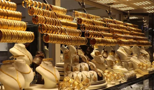 İsrail-İran savaşı başladı, İzmir’de kuyumcular kepenk indirdi