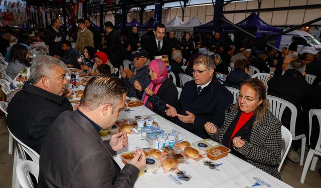 İzmir Kiraz'da Ramazan sofrası birlik getirdi