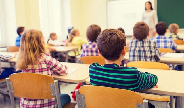 12 Haziran 2026 okullar tatil mi, 12 Haziran Cuma okullar neden tatil edildi?