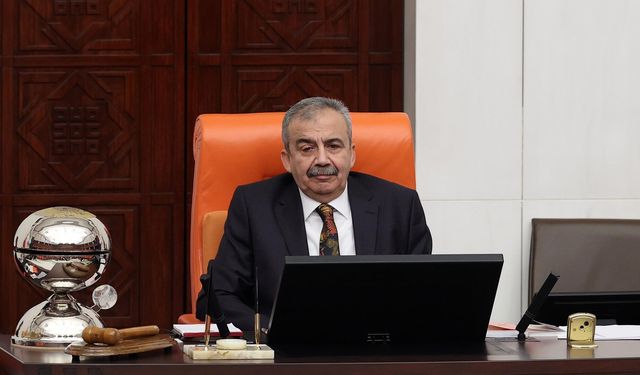 İmralı Heyeti'nde Sırrı Süreyya Önder'in yerine kim gelecek?