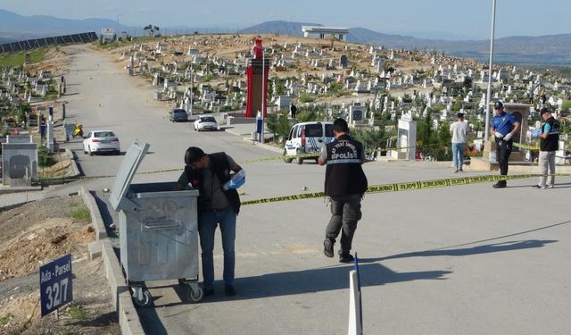 Mezarlıkta başlayan kavga kanlı bitti: Ölü ve yaralılar var!