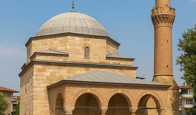 Alaşehir Yıldırım Bayezid Camii: Fetret Devri Öncesi Son Osmanlı Eserlerinden Biri! Mimari Detaylara Dikkat!