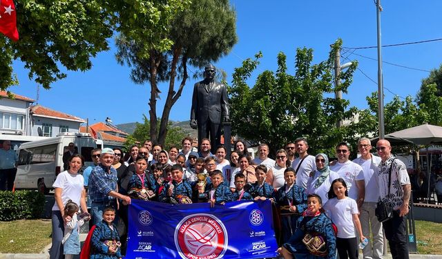 Aliağa'nın yıldızları Türkiye Finalleri yolcusu
