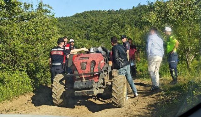 Babasının kullandığı traktörün altında kalan Nur kurtarılamadı
