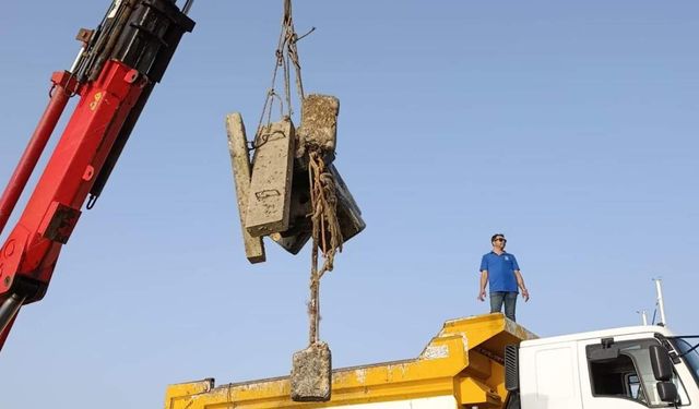 Bodrum’un derinliklerinden 45 ton atık çıkarıldı