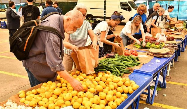 Büyükşehir 15 yıldır organik tarımla çiftçiyi ayakta tutuyor