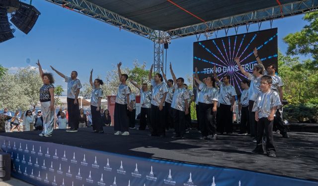 Büyükşehir'in "Çarşamba Eğlencesi" coşkuyu doruğa çıkardı
