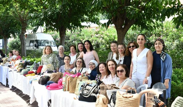 Çiğli'de kadınların el emeği ürünleri görücüye çıktı