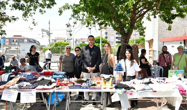 Çiğli'de örnek dayanışma: 2. El Eşya ve Kıyafet Kermesi