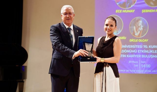 EÜ'de sanat ve vefa bir arada: "Altın Kariyer Buluşması"