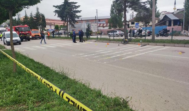 Feci kaza: Yaya geçidinden bisikletiyle geçerken hayatını kaybetti!