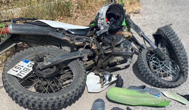 İzmir'de feci kaza: Sola dönmek isterken kamyon çarptı... Metrelerce sürüklendi